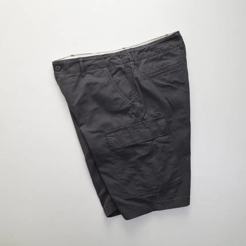 [BUNJANG] Uniqlo Cargo Shorts / uniqlo / cargo shorts