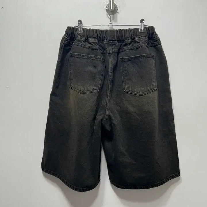 [BUNJANG] Black Wide Denim Shorts with Waist Band - Size 2 / 워싱 블랙 와이드  데님 반바지 허리밴딩 2사이즈