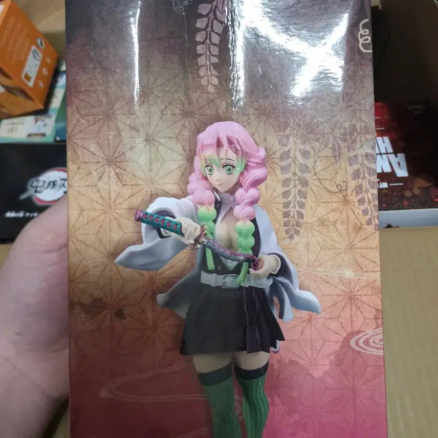 [BUNJANG] Demon Slayer Banpresto Mitsuri Figure / 귀멸의 칼날 반프레스토 미츠리 피규어(미개봉)