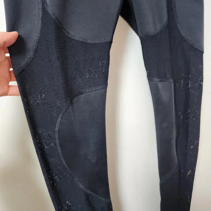 [SOLD OUT] 나이키 에어 레깅스 블랙 메쉬 L