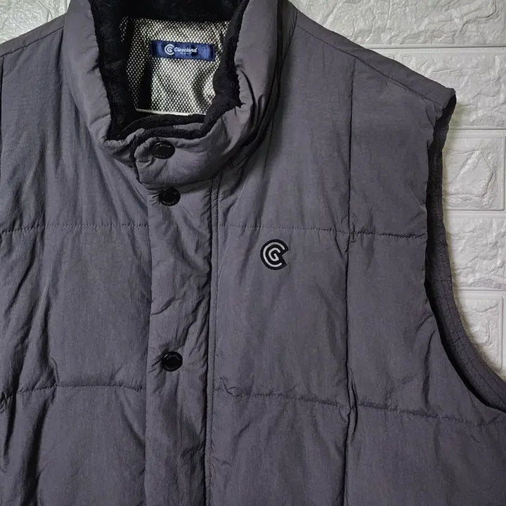[BUNJANG] Cleveland Padded Vest / 클리브랜드 패딩조끼 판매합니다