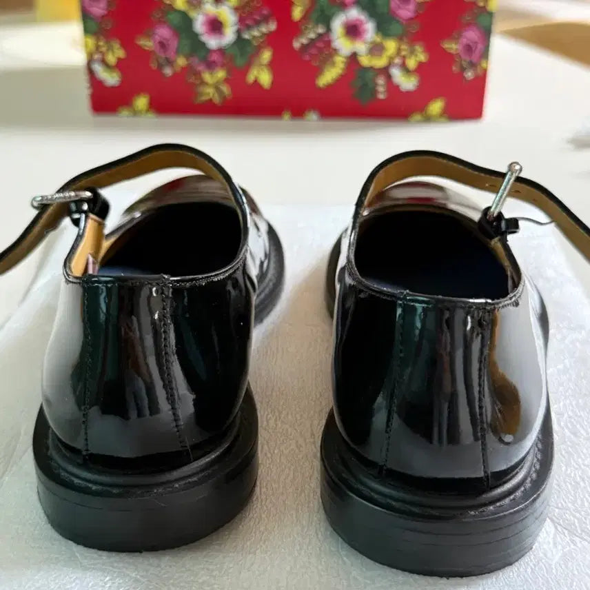 [BUNJANG] KENZO Mary Jane Smile Flat Shoes / KENZO 겐조 메리제인 스마일 플랫슈즈 37