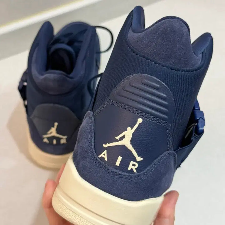 [BUNJANG] Jordan 3 Sneakers / (새상품) 조던3 운동화 팝니다