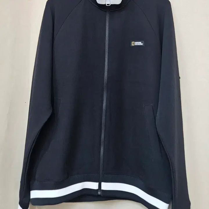 [BUNJANG] National Geographic Black Zip-Up Jacket / 내셔널지오그래픽 블랙 집업 자켓