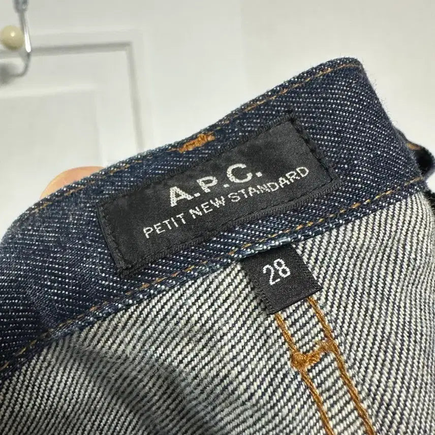 [BUNJANG] APC Petit New Standard Denim Pants / 아페쎄 APC 쁘띠 뉴 스탠다드 데님 팬츠