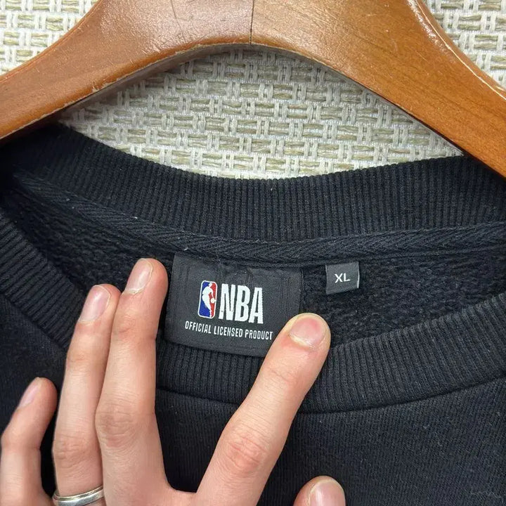 [BUNJANG] NBA Printed Logo Sweatshirt XL / NBA 프린팅로고 약기모 스웻셔츠 맨투맨 XL A07586