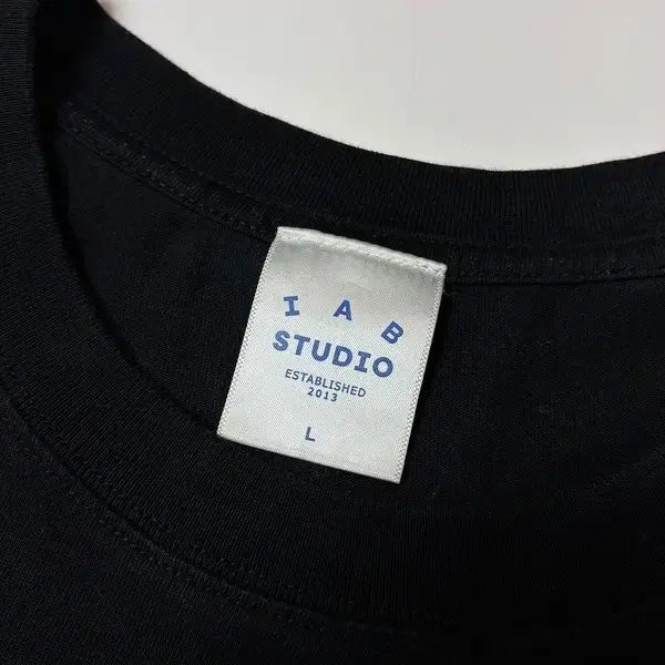 [BUNJANG] IAB Studio Big Logo Oversized T-shirt / 아이앱스튜디오 빅로고 오버핏 반팔 티셔츠 PN8587