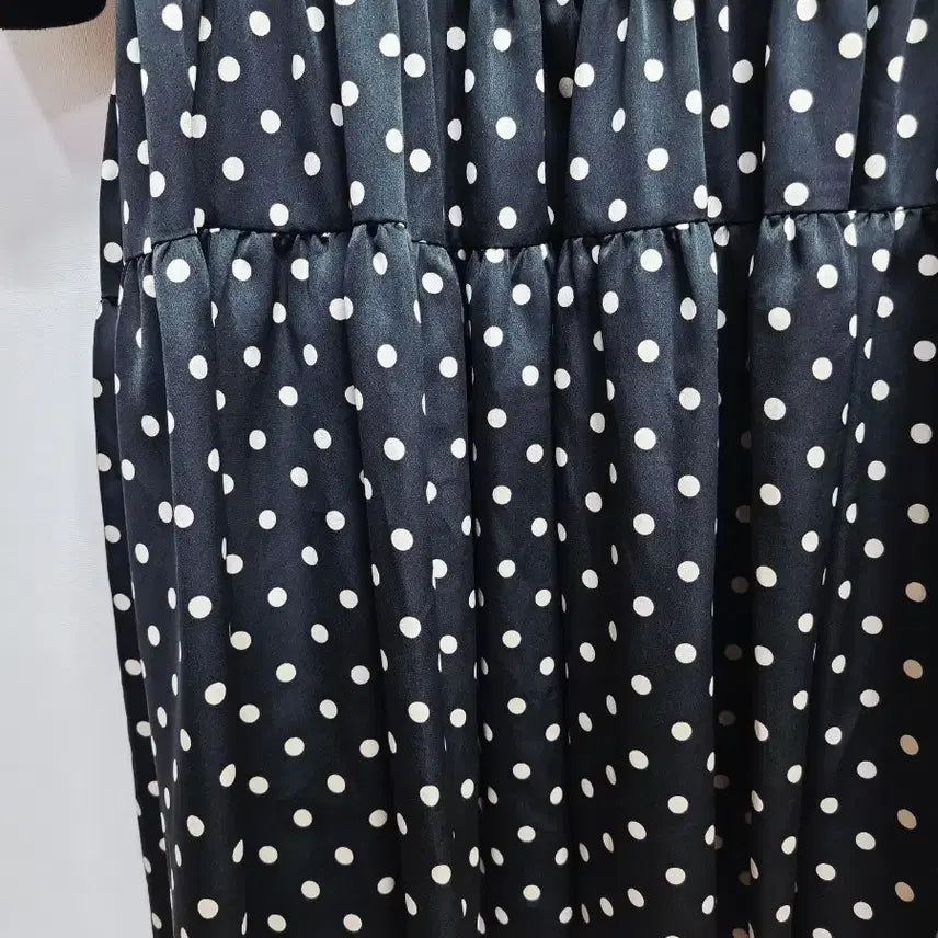 [BUNJANG] Rookie Bird Black Dot Long Dress / 루키버드 블랙 도트 롱 원피스 프리