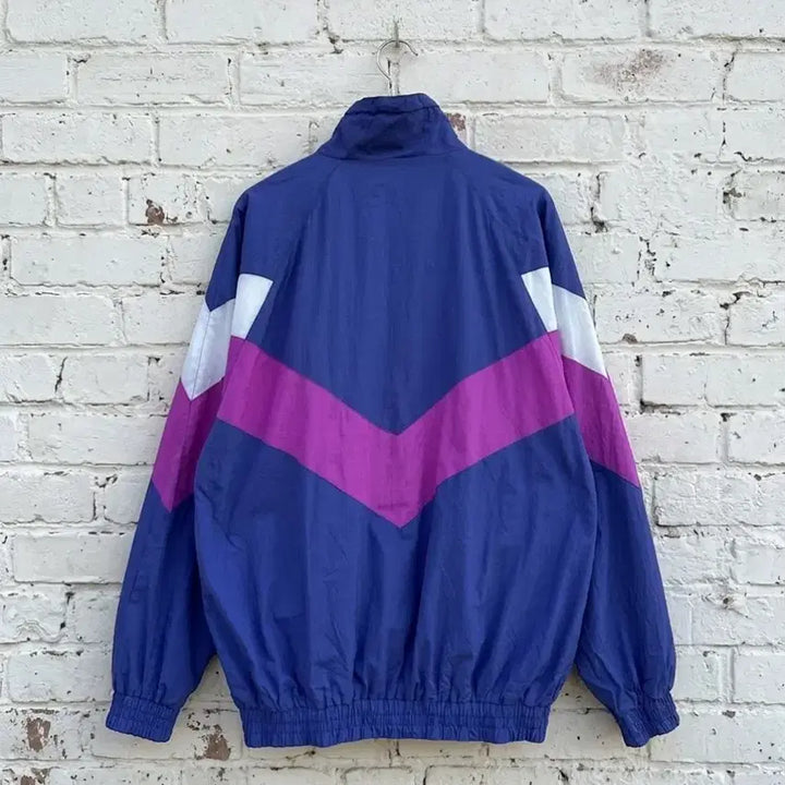 [SOLD OUT] 90년대 빈티지 레트로 윈드브레이커