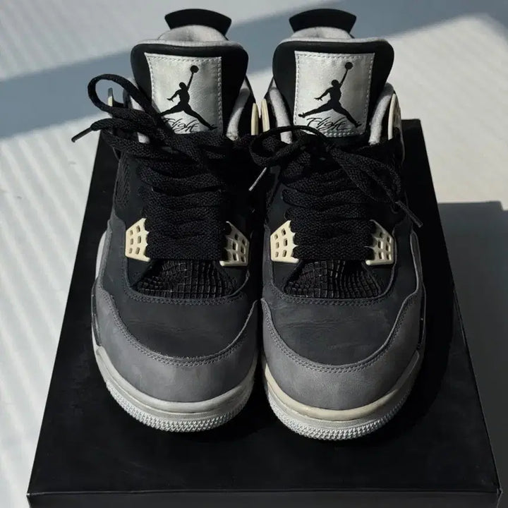 [BUNJANG] Nike Air Jordan 4 Retro Fear Pack Sneakers / 나이키 에어 조던4 레트로 피어팩 + 박스