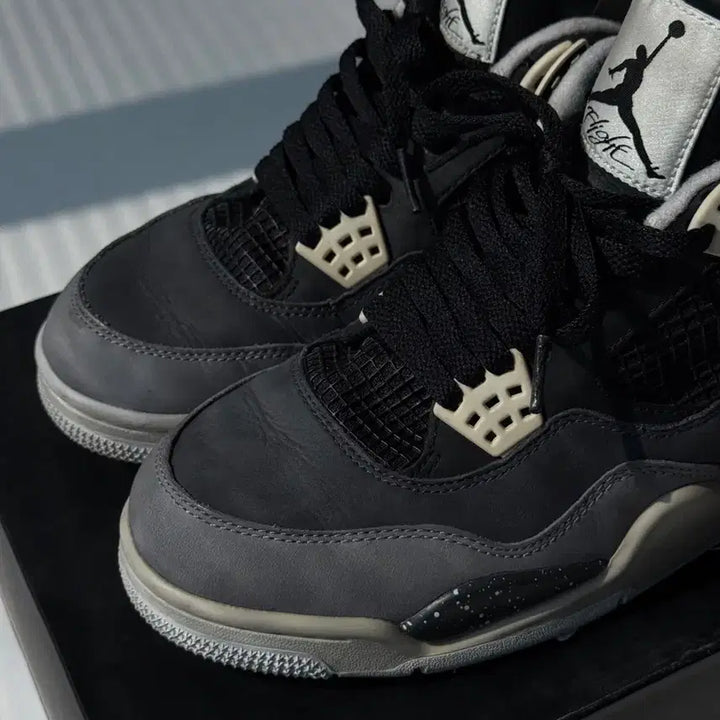[BUNJANG] Nike Air Jordan 4 Retro Fear Pack Sneakers / 나이키 에어 조던4 레트로 피어팩 + 박스