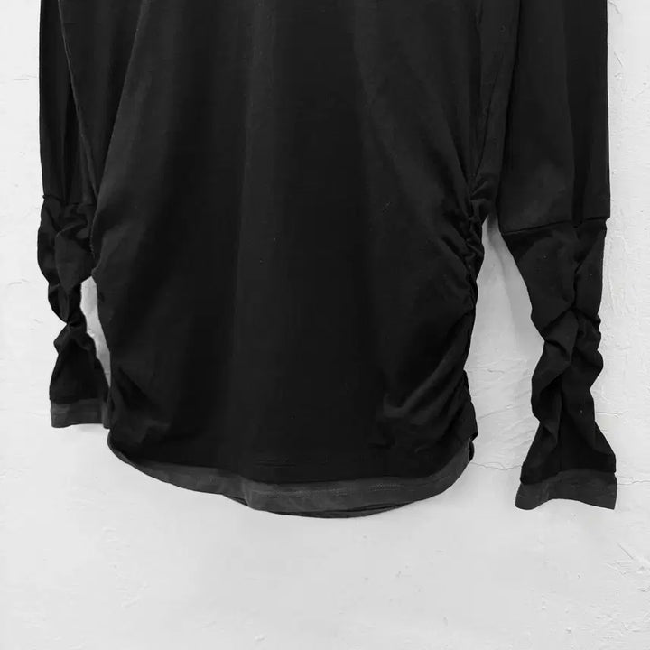 [SOLD OUT] laru 셔링 후드 롱슬리브