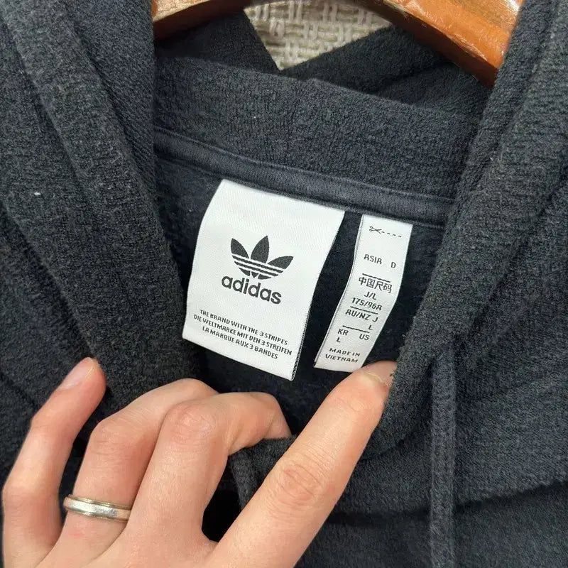 [SOLD OUT] 아디다스 센터로고 부클 후드티 L M13927
