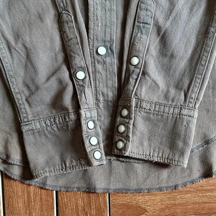 [BUNJANG] Attachment Distressed Western Shirt / 어태치먼트 디스트레스드 웨스턴 셔츠 1