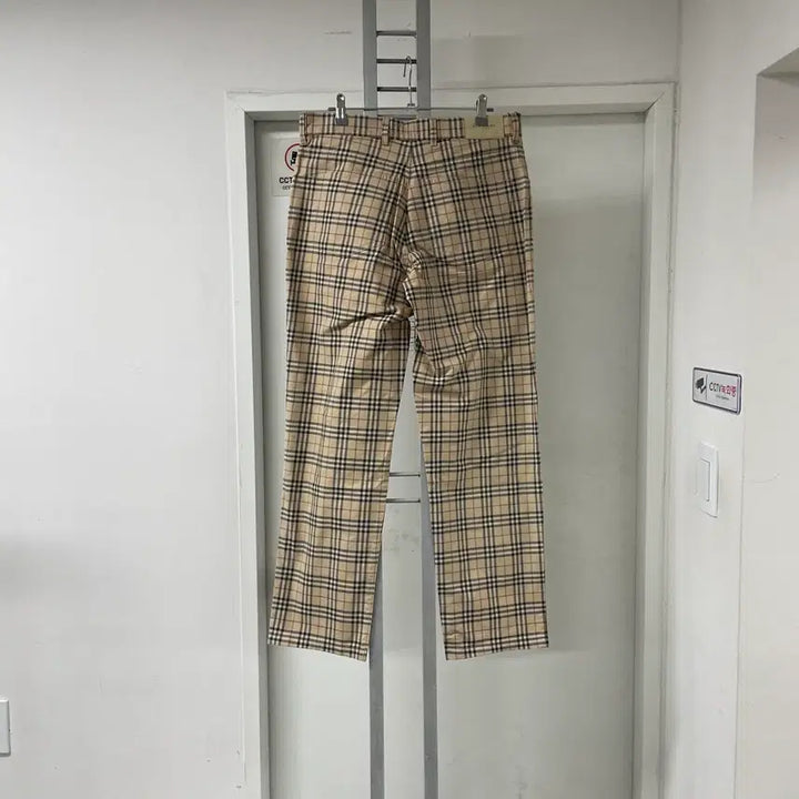 [BUNJANG] Burberry Nova Check Beige Pants 32R / 버버리 노바 베이지 팬츠 32R