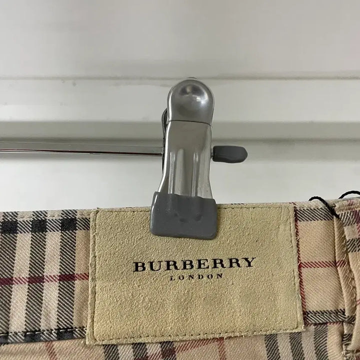 [BUNJANG] Burberry Nova Check Beige Pants 32R / 버버리 노바 베이지 팬츠 32R