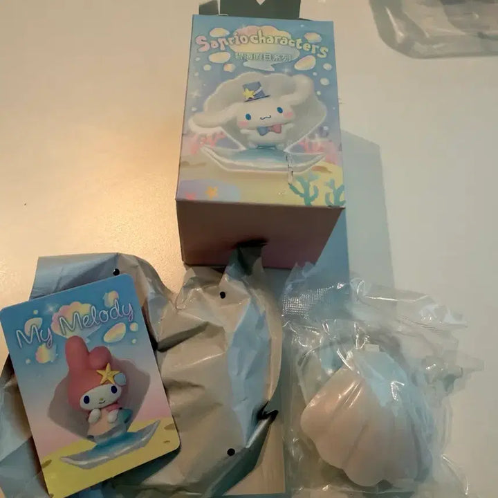 [BUNJANG] Minoo Sanrio Holiday My Melody Figure / 미니소 산리오 홀리데이 마이멜로디