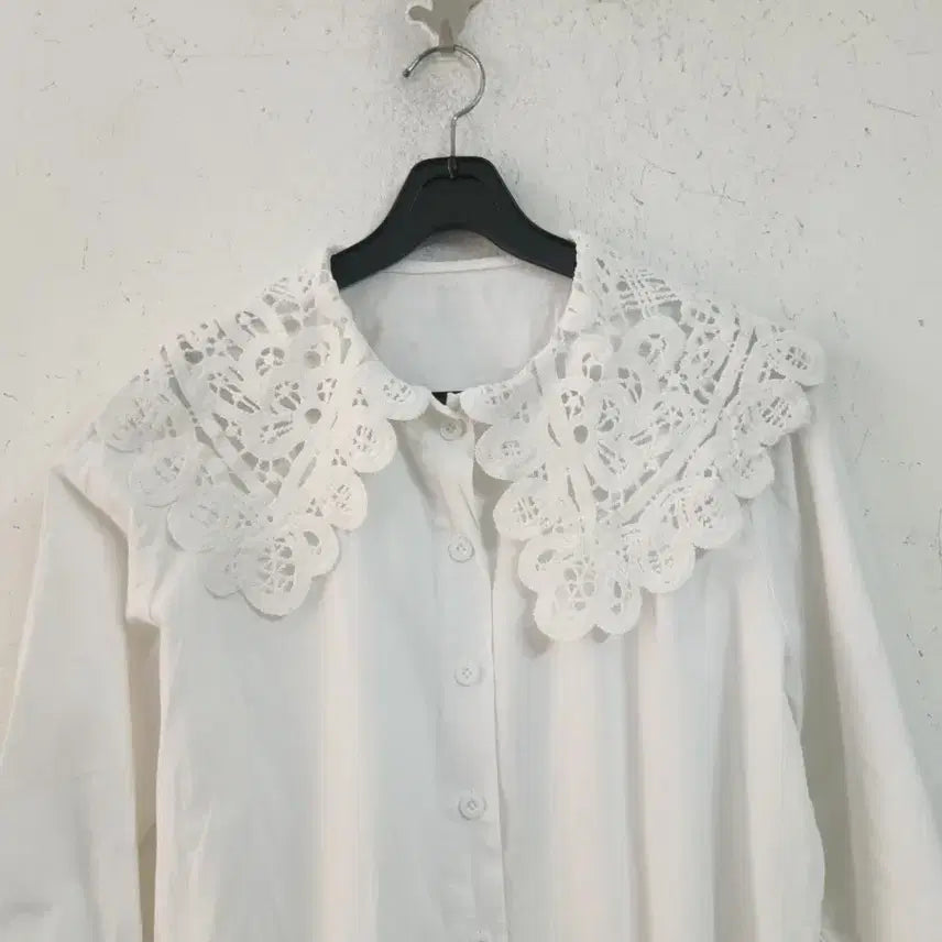 [BUNJANG] White Lace Big Collar Blouse / 레이스 빅칼라 화이트 블라우스66