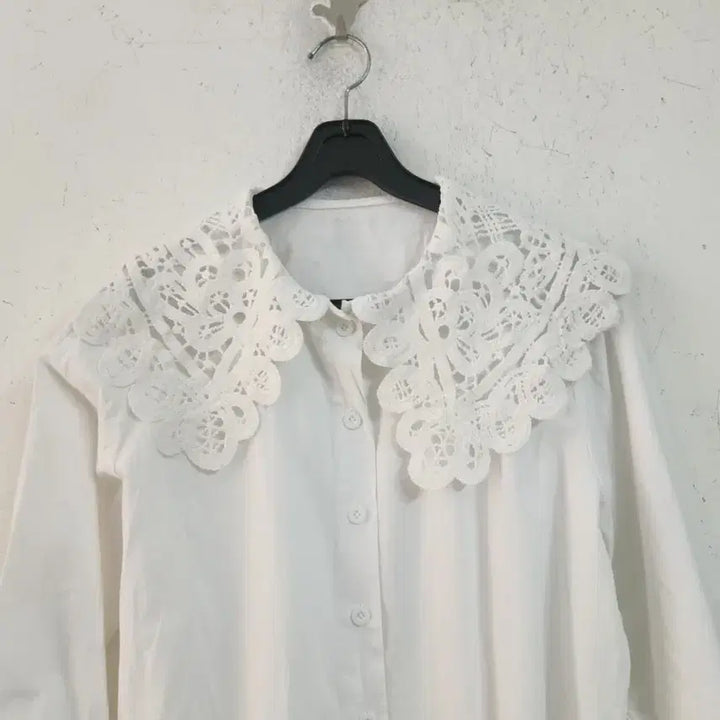[BUNJANG] White Lace Big Collar Blouse / 레이스 빅칼라 화이트 블라우스66