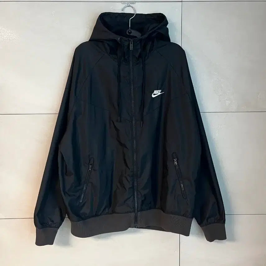 [SOLD OUT] [XL/105] 나이키 윈드러너 후드 바람막이 블랙