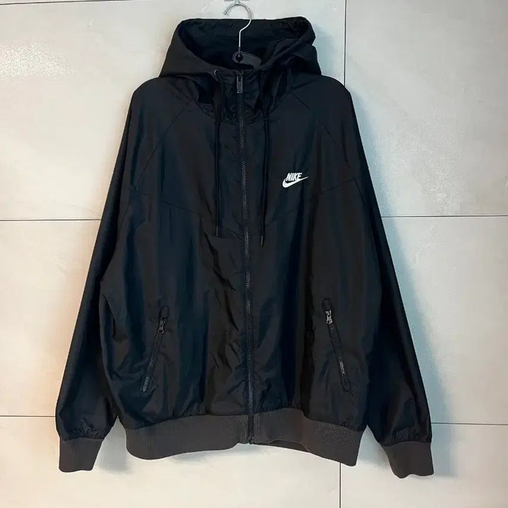 [SOLD OUT] [XL/105] 나이키 윈드러너 후드 바람막이 블랙
