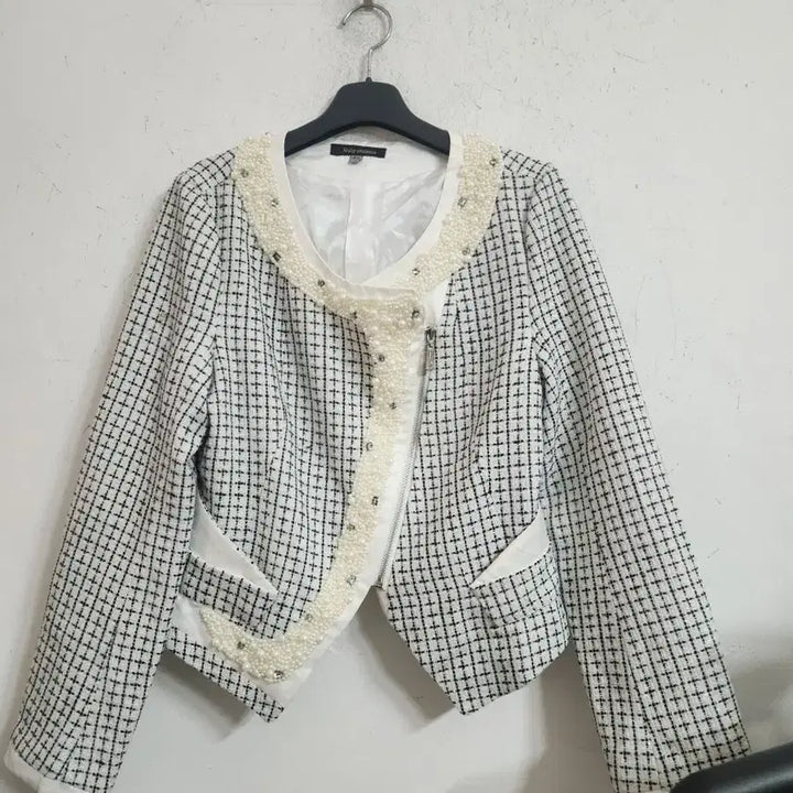 [BUNJANG] Tweed Pearl Point Crop Jacket / 트위드 진주 포인트 크롭 자켓