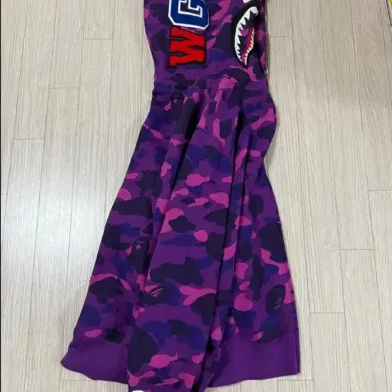 [SOLD OUT] 베이프 퍼플 카모 샤크 후드집업 XL