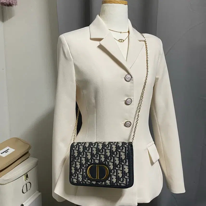 [BUNJANG] Tailored Ivory Princess Line Jacket / 새제품)허리잘록 테일러드 자켓 프린세스 라인 자켓 김연아 자켓 하객룩