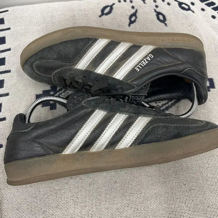 [BUNJANG] Adidas Gazelle Indoor Sneakers 245 / 아디다스 가젤 인도어 스니커즈 245 E02661