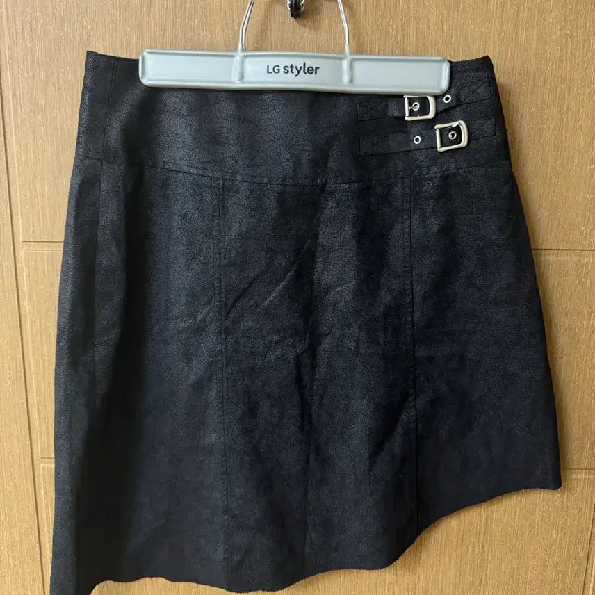 [BUNJANG] Current Vintage Crack Buckle Skirt / 커렌트 빈티지 크랙 버클 스커트