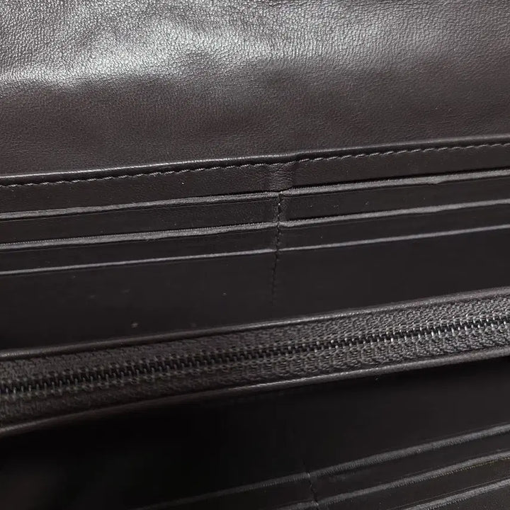 [BUNJANG] Chanel CC Logo Camellia Flap Wallet / 샤넬 블랙 램스킨 CC로고 까멜리아 플랩 장지갑