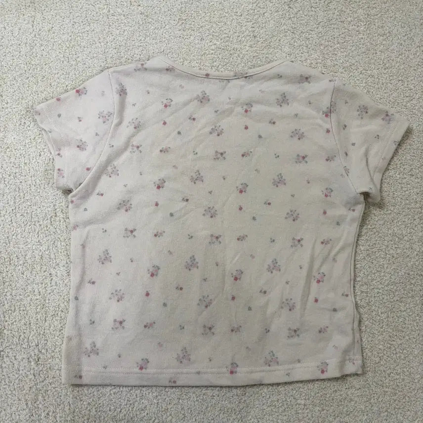 [BUNJANG] Frilly Sofia Flower T-shirt / 프릴리 소피아 플라워 티셔츠