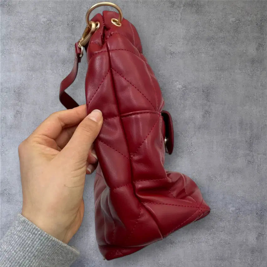[BUNJANG] THE LOSIC Red Quilted 4-Way Multi Bag / 더로직 레드 퀄팅 4WAY 멀티백 (숄더/토트/크로스/백팩)