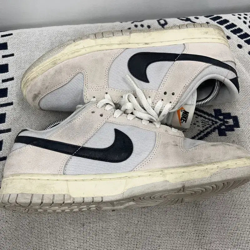 [BUNJANG] Nike Dunk Low SE Photon Dust Sneakers (270) / 나이키 덩크 로우 SE 포톤 더스트 앤 스니커즈 270 E02663