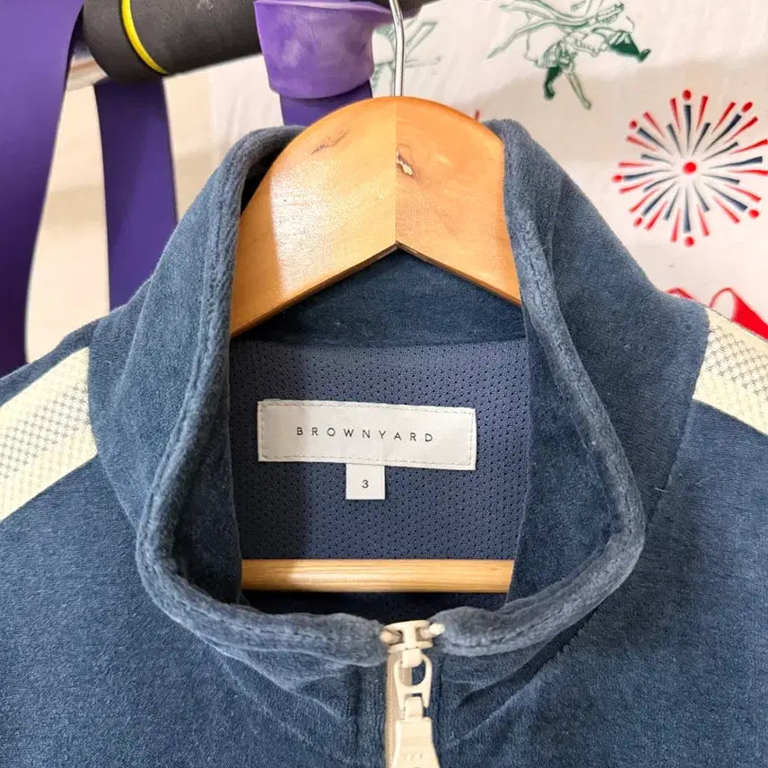 [SOLD OUT] BROWNYARD 벨벳 트랙 자켓 네이비 브라운야드
