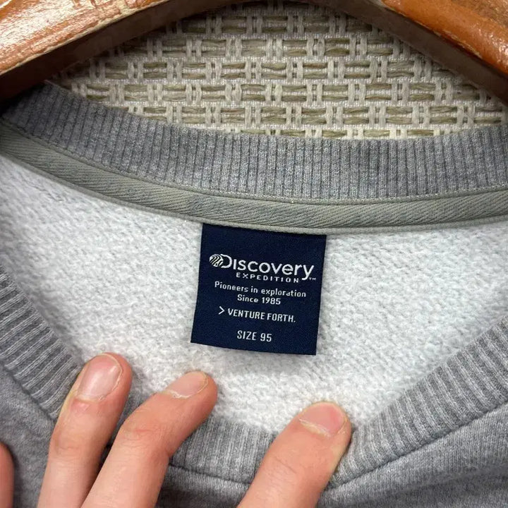 [BUNJANG] Discovery Big Printing Logo Sweatshirt / 디스커버리 빅프린팅로고 약기모 스웻셔츠 맨투맨 95 A07634