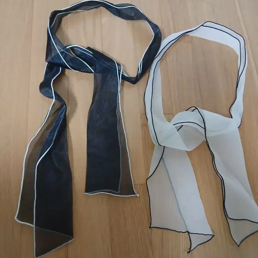 [BUNJANG] See-through Color Block Scarf / 시스루 배색 스카프 블랙/아이보리