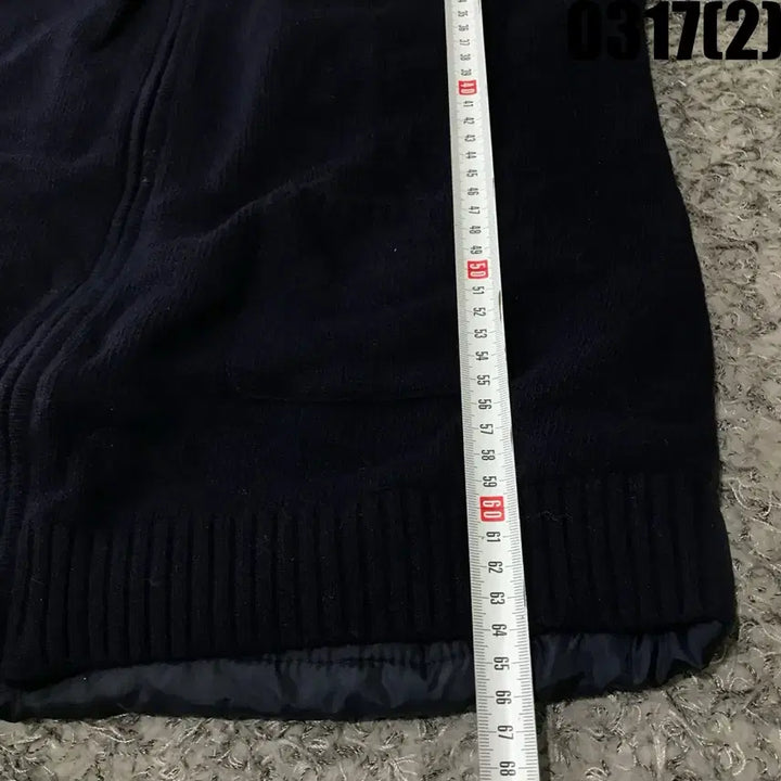 [SOLD OUT] FANTOM 네이비 니트 조끼 + 퍼 카라 장식 L