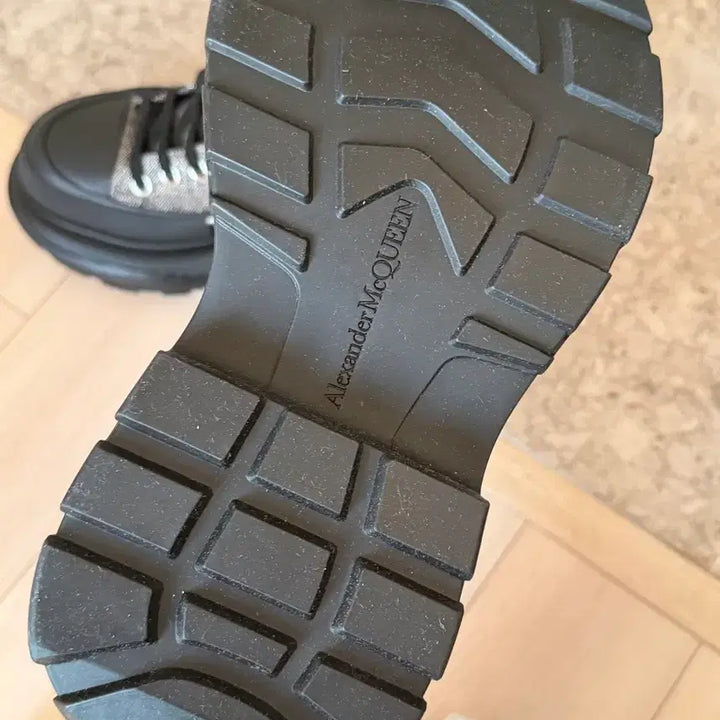 [BUNJANG] Alexander McQueen Tread Slick Boots / 알렉산더맥퀸 트레드 슬릭 스니커즈 부츠