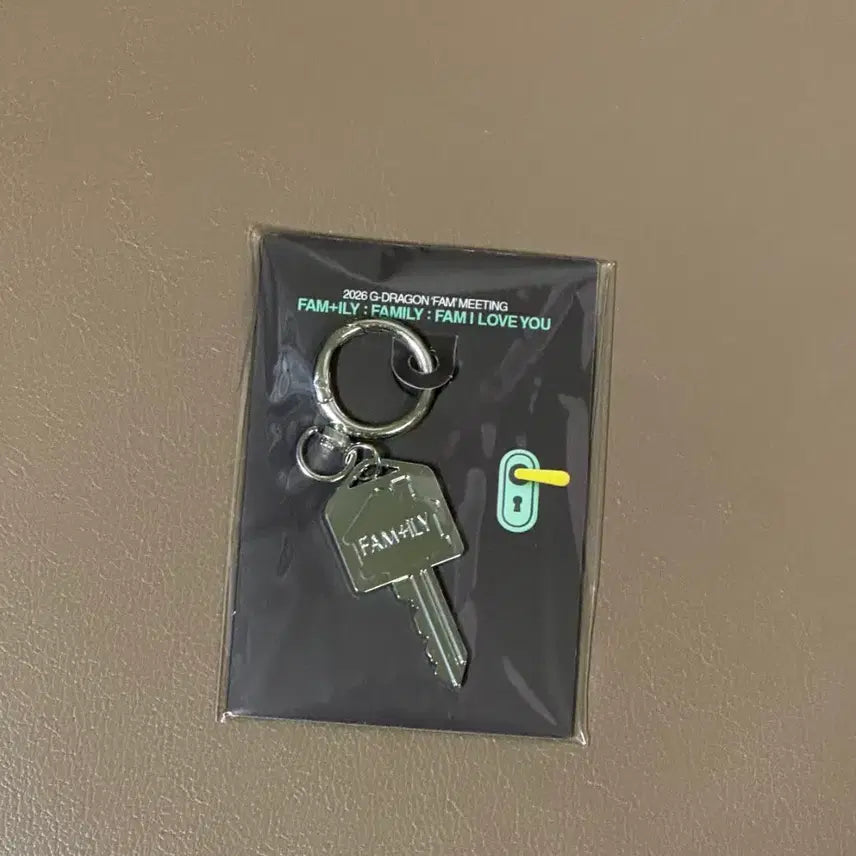 [BUNJANG] G-Dragon Fanmeeting Keyring / (새상품) 지디 지드래곤 권지용 팬미팅 팸미팅 팸존 굿즈 열쇠 키링