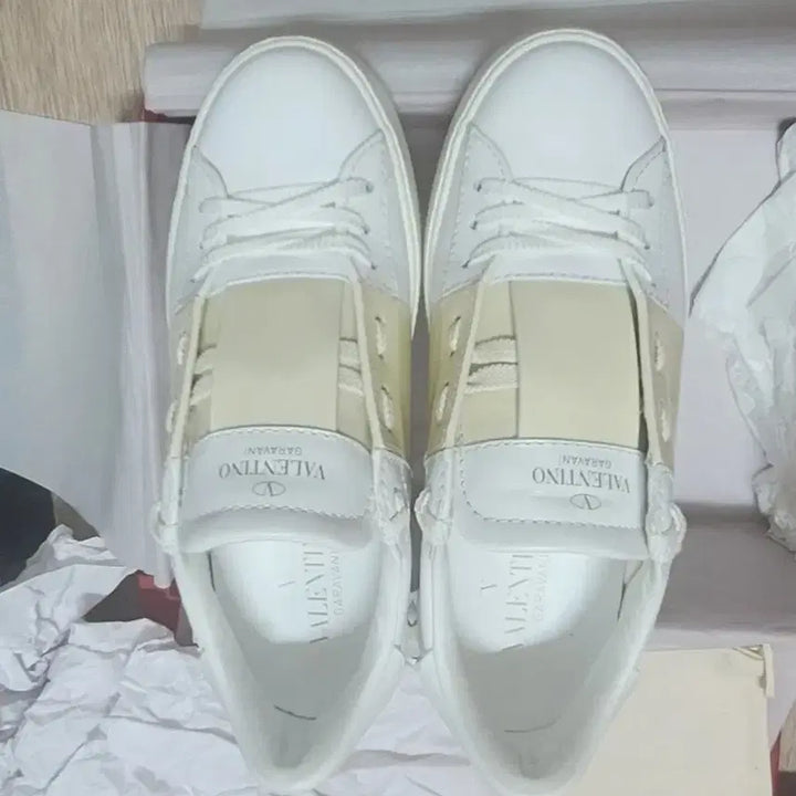 [BUNJANG] Valentino Hidden 35 Sneakers / 발렌티노 히든 정품 35 사이즈 풀박 (본인225사이즈)