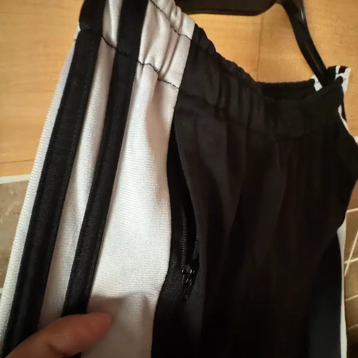 [BUNJANG] Adidas Three-Stripe Training Pants Black / 아디다스 삼선 트레이닝 바지 블랙