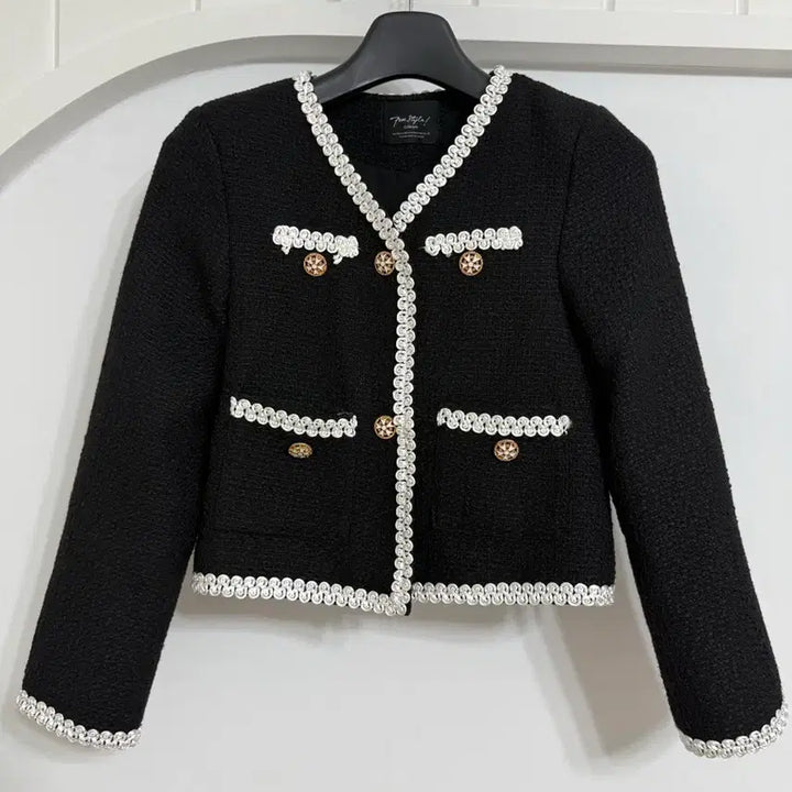 [BUNJANG] Black Tweed Jacket with Gold Buttons / 블랙 트위드 자켓 금장 단추 장식