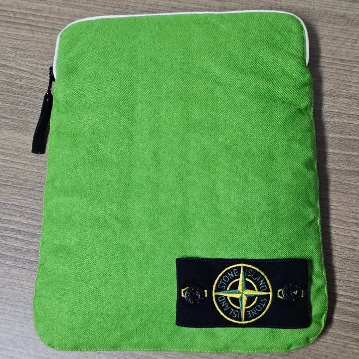 [BUNJANG] Stone Island Wappen Clutch / 스톤아일랜드 와펜 클러치