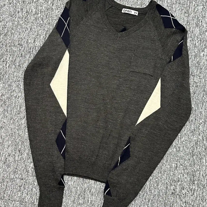 [BUNJANG] Openyy Argyle V-Neck Knit Sweater / Open yy 오픈와이와이 아가일 v넥 니트 ARGYLE V-NECK
