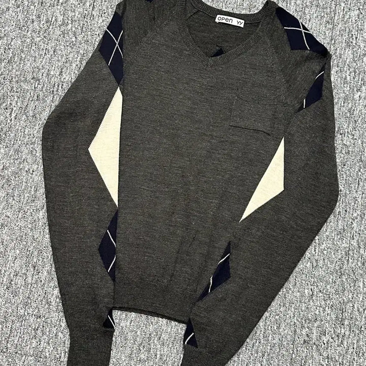 [BUNJANG] Openyy Argyle V-Neck Knit Sweater / Open yy 오픈와이와이 아가일 v넥 니트 ARGYLE V-NECK
