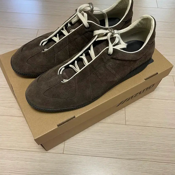 [BUNJANG] Devesyung Racing Trainer Sneakers / 데베시용 레이싱 트레이너(290)