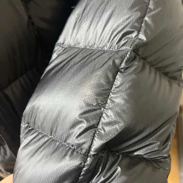 [BUNJANG] Stussy Midweight Hooded Puffer Jacket Black / 스투시 미드웨이트 후드 푸퍼 블랙