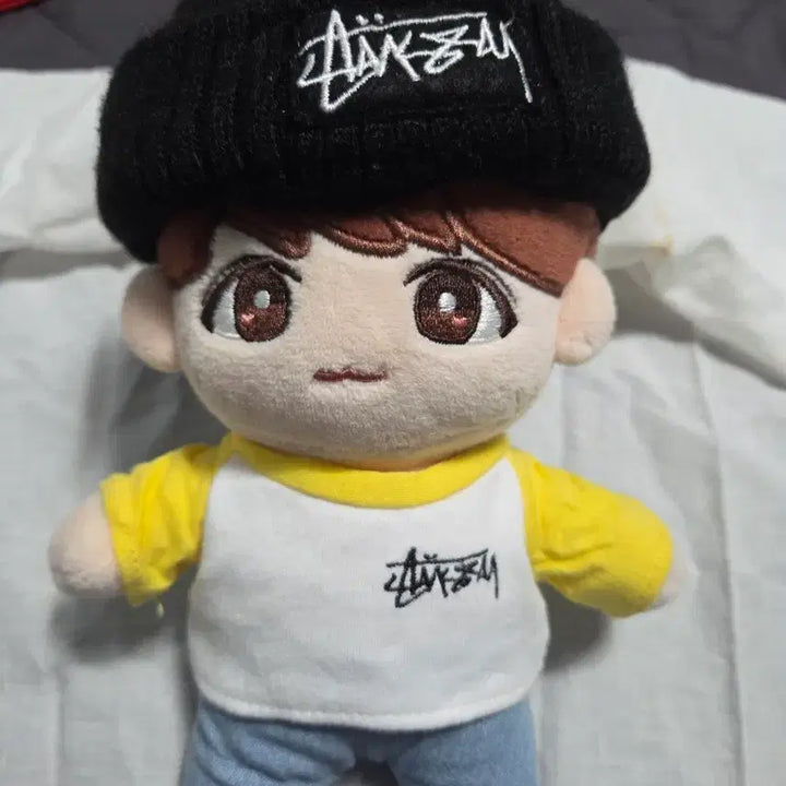 [BUNJANG] BTS Jungkook "Kkugi Special" 20cm Plush Doll / 방탄소년단(BTS) 정국 솜인형