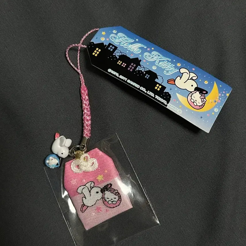 [BUNJANG] Vintage Kitty Omamori Charm Kitty Figurine / 고전키티 키링 오마모리 부적 키티 피규어